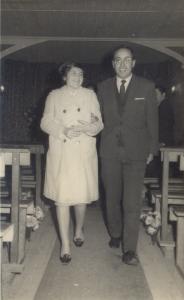 Íris e o marido Carlo Edgar Silva Salgado no dia do casamento.