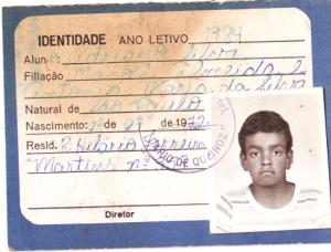 Carteirinha escolar de Adriano.