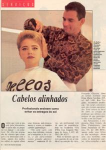 Lançamento da revista Contigo 48hrs, com a programação cultural de Recife. A foto foi feita no salão de Fernando, no bairro de Boa Viagem. A modelo, Ivonalda, mais tarde se tornou cliente do salão