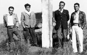 Parada da primeira viagem internacional de Juvenal com os amigos até o Paraguai. Na foto 9da esq. p/ a dir.): Juvenal, Sugahara 'Pai