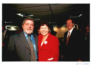 Lúcia ao lado de Luís Inácio Lula da Silva, no dia da entrega do Título de Cidadão Honorário de Brasília ao companheiro Lula, na Câmara Legislativa do Distrito Federal.