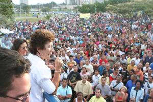 Rejane, quando era presidente da CUT - DF, em fala na campanha salarial dos trabalhadores terceirizados (Sindiserviços).