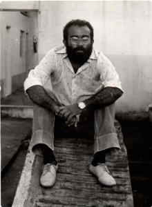 Nelson como funcionário público, Agente de Polícia Federal de Brasília, em um trabalho desenvolvido no Estado do Mato Grosso do Sul no ano de 1983. “Ser polícia não foi uma experiência exitosa.”
