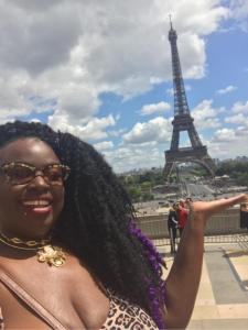 Primeira viagem de Preta à Europa. Na ocasião, fora a trabalho representar o Brasil na Copa Feminina de Futebol com um grupo de influenciadores