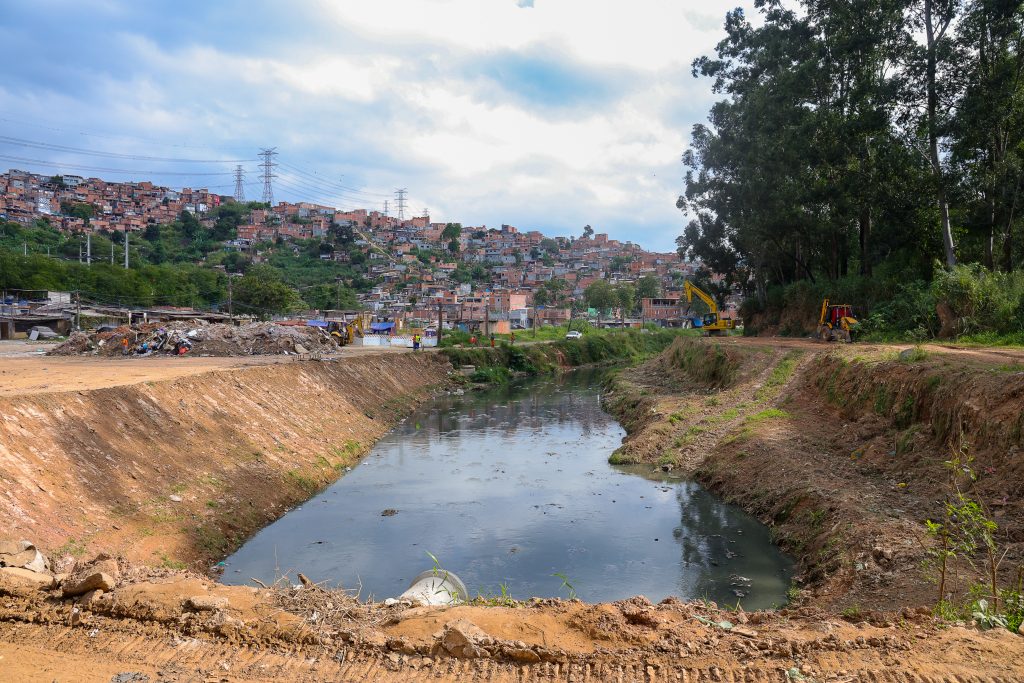 Desapropriação e construção da continuidade do parque linear Bananal Canivete, na zona norte de São Paulo