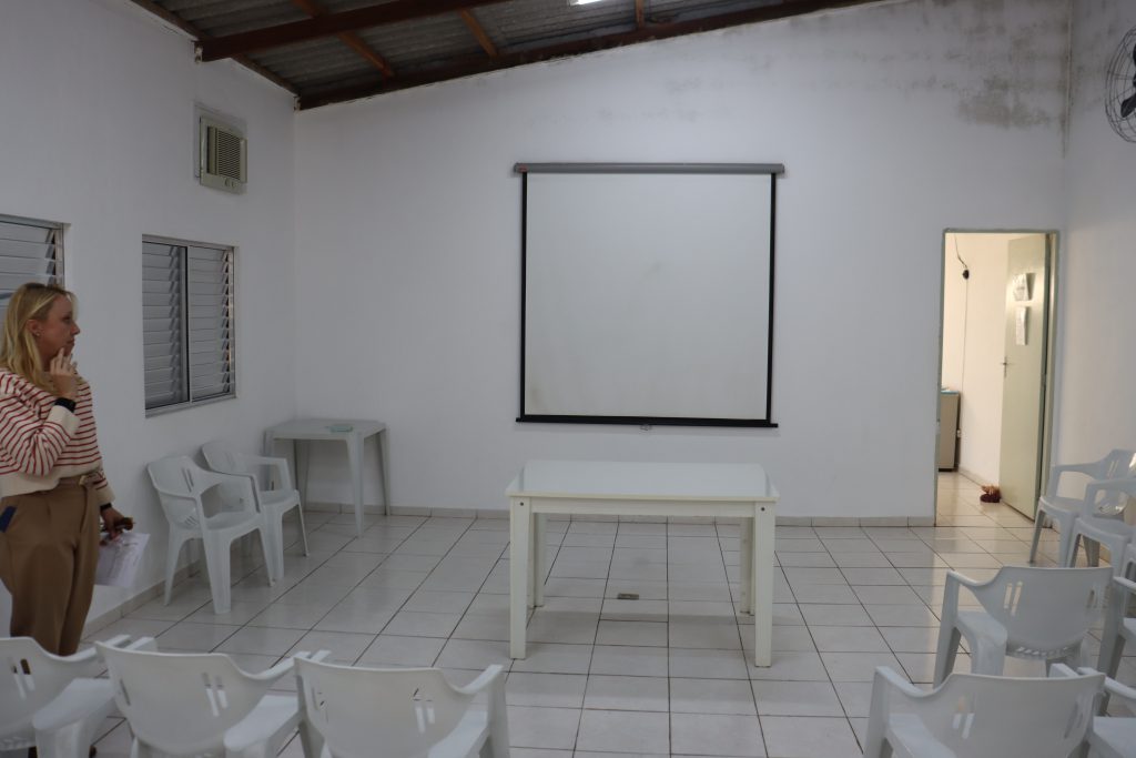 Espaço de palestras e reuniões Núcleo Espírita Mensageiros do Bem.