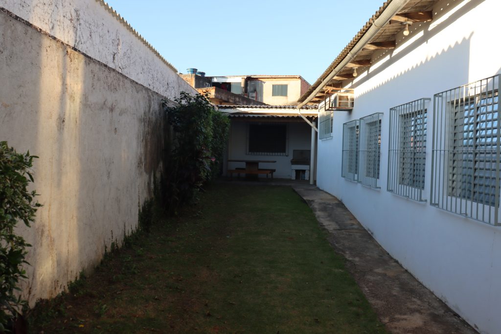 Espaço interno de aulas educativas do Núcleo Espírita Mensageiros do Bem.